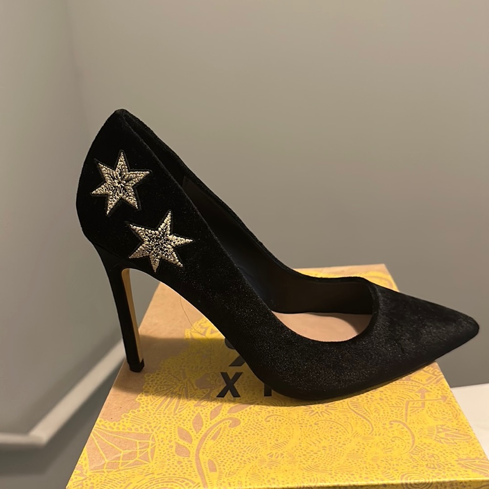 Classy suede heels